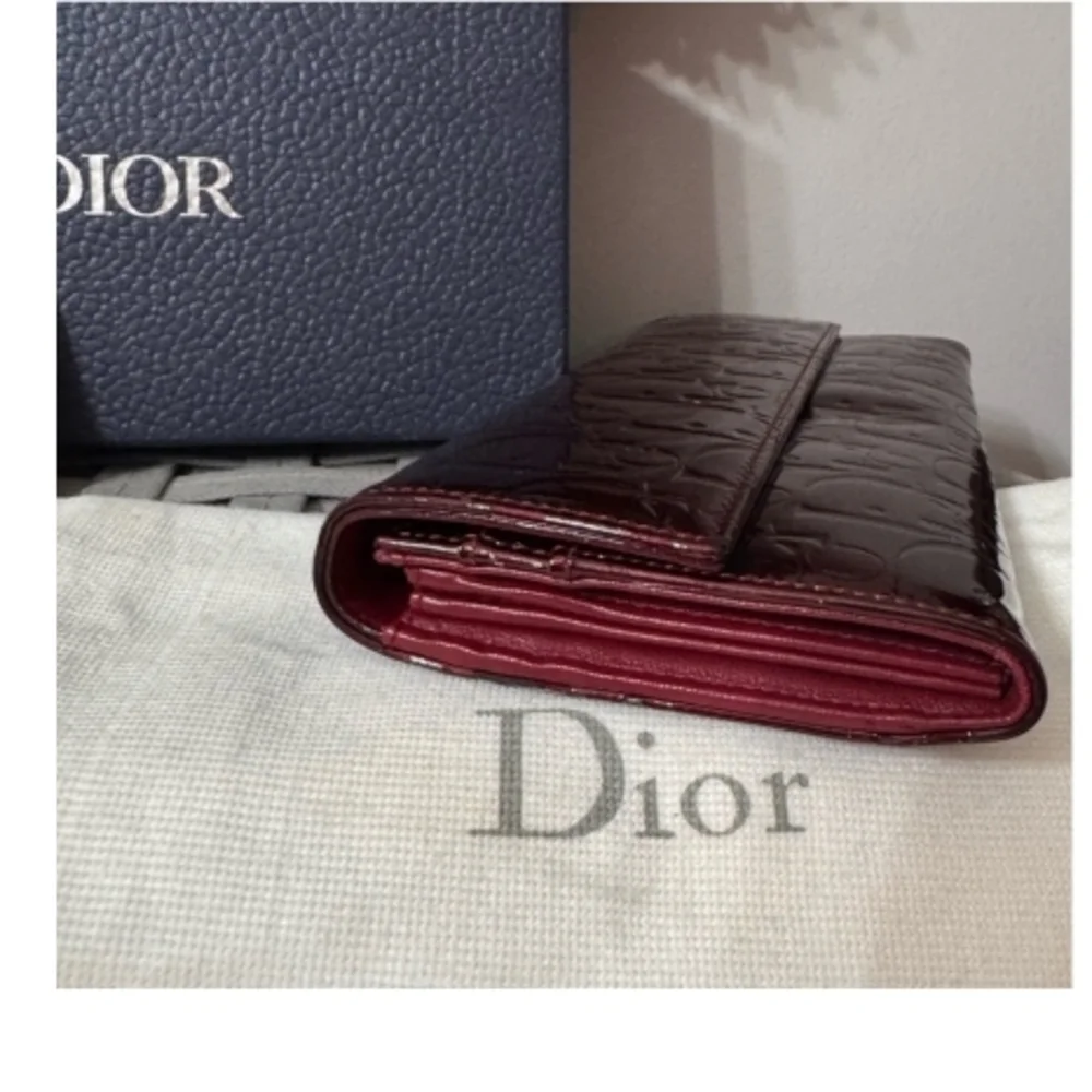 Like New Dior Trotter Bordeaux/Burgundy Patent Leather Bifold Wallet - Picture 10 of 11